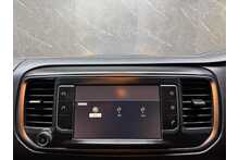 Vauxhall Vivaro Turbo D 3100 Sportive 