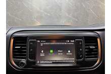 Vauxhall Vivaro Turbo D 3100 Sportive 