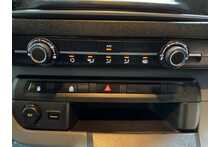 Vauxhall Vivaro Turbo D 3100 Sportive 