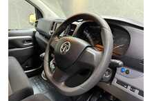 Vauxhall Vivaro Turbo D 3100 Sportive 