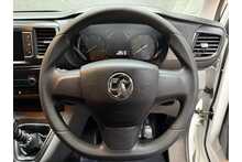 Vauxhall Vivaro Turbo D 3100 Sportive 