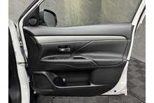 Mitsubishi Outlander DI-D Juro 