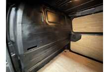 Vauxhall Vivaro Turbo D 2900 Dynamic 