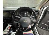 Mitsubishi Outlander DI-D 4 