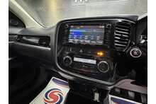 Mitsubishi Outlander DI-D 4 
