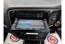 Mitsubishi Outlander DI-D 4 