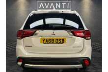 Mitsubishi Outlander DI-D 4 