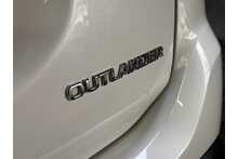 Mitsubishi Outlander DI-D 4 