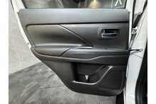 Mitsubishi Outlander DI-D 4 
