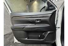 Mitsubishi Outlander DI-D 4 