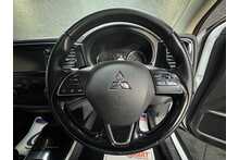 Mitsubishi Outlander DI-D 4 