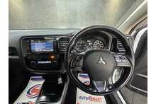 Mitsubishi Outlander DI-D 4 