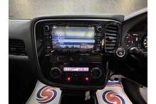 Mitsubishi Outlander DI-D 4 