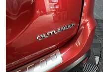 Mitsubishi Outlander DI-D 4 