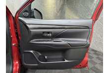 Mitsubishi Outlander DI-D 4 