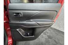 Mitsubishi Outlander DI-D 4 