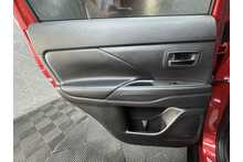Mitsubishi Outlander DI-D 4 