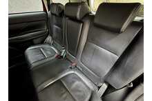 Mitsubishi Outlander DI-D 4 