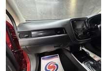 Mitsubishi Outlander DI-D 4 