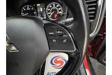 Mitsubishi Outlander DI-D 4 
