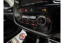 Mitsubishi Outlander DI-D 4 