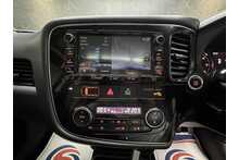 Mitsubishi Outlander DI-D 4 