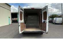 Peugeot Boxer BlueHDi 335 Professional 