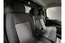 Toyota ProAce D Design 