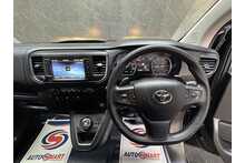 Toyota ProAce D Design 