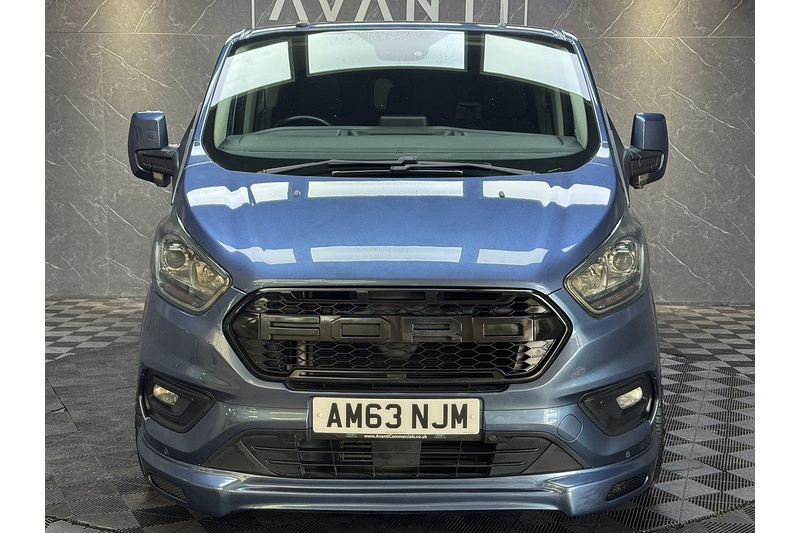 Ford 2.0 300 EcoBlue Limited Crew Van Double Cab 5dr Diesel Manual L1 H1 Euro 6 (6 Seat) (130 ps)
