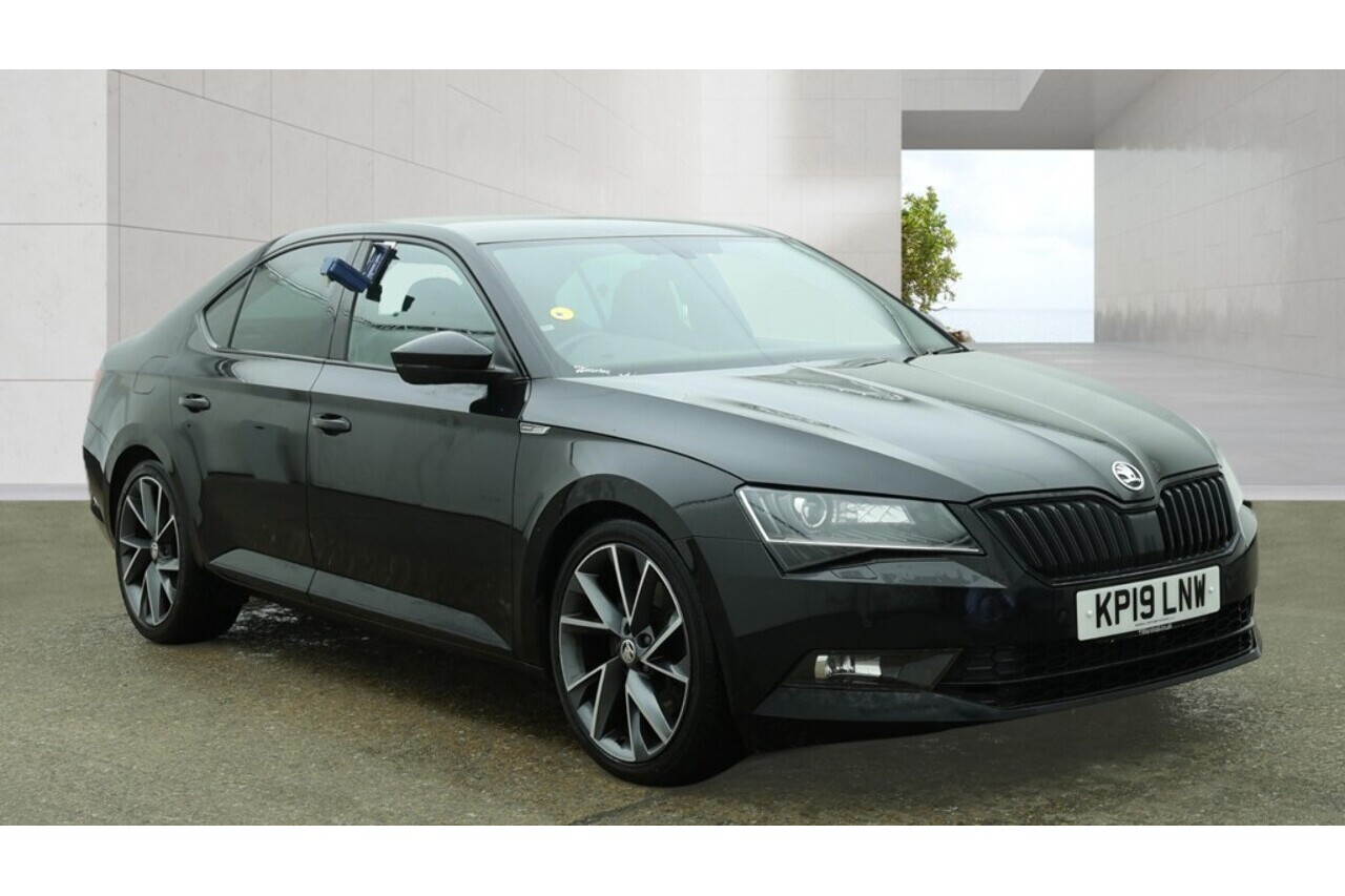 Skoda 2.0 TSI SportLine Hatchback 5dr Petrol DSG 4WD Euro 6 (s/s) (272 ps)