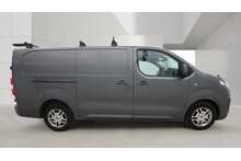 Vauxhall Vivaro Turbo D 2900 Sportive 