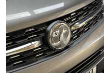 Vauxhall Vivaro Turbo D 2900 Sportive 