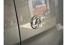 Vauxhall Vivaro Turbo D 2900 Sportive 