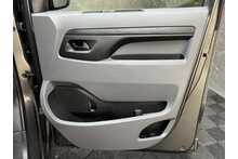 Vauxhall Vivaro Turbo D 2900 Sportive 