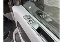 Vauxhall Vivaro Turbo D 2900 Sportive 