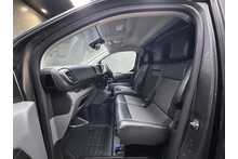 Vauxhall Vivaro Turbo D 2900 Sportive 