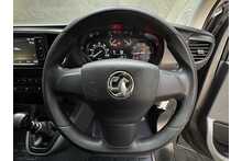 Vauxhall Vivaro Turbo D 2900 Sportive 