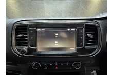 Vauxhall Vivaro Turbo D 2900 Sportive 