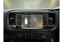 Vauxhall Vivaro Turbo D 2900 Sportive 