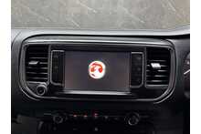 Vauxhall Vivaro Turbo D 2900 Sportive 