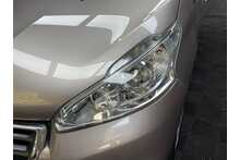 Peugeot 208 VTi Allure 