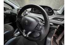 Peugeot 208 VTi Allure 