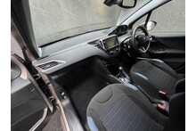 Peugeot 208 VTi Allure 