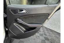Mercedes-Benz GLA GLA220d AMG Line 