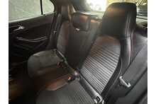 Mercedes-Benz GLA GLA220d AMG Line 