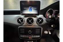 Mercedes-Benz GLA GLA220d AMG Line 