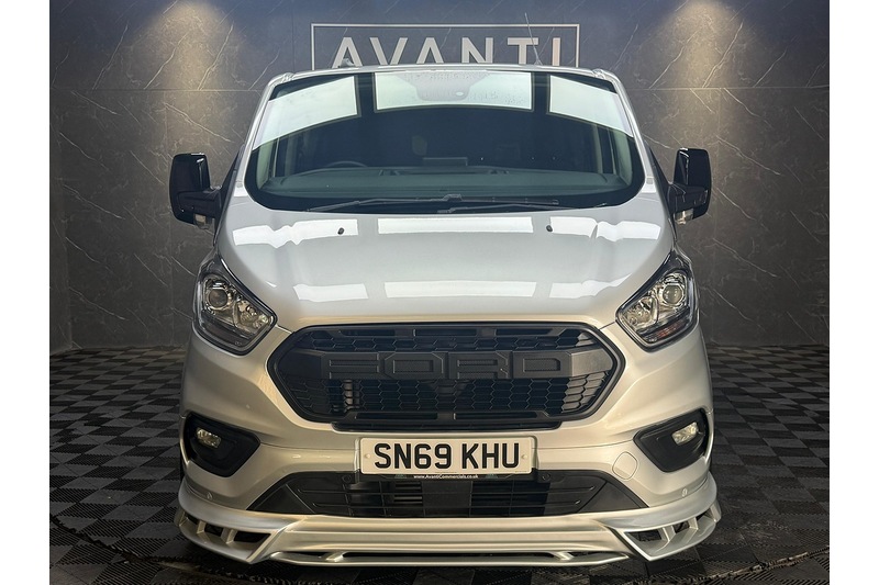 Ford 2.0 300 EcoBlue Limited Crew Van Double Cab 5dr Diesel Manual L1 H1 Euro 6 (s/s) (6 Seat) (130 ps)