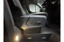 Ford Transit Custom 320 EcoBlue Limited 