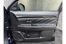 Mitsubishi Outlander DI-D 4 